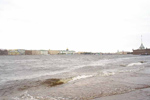 Подъем воды в Неве 15 июня 2007 года. Возле Петропавловской крепости